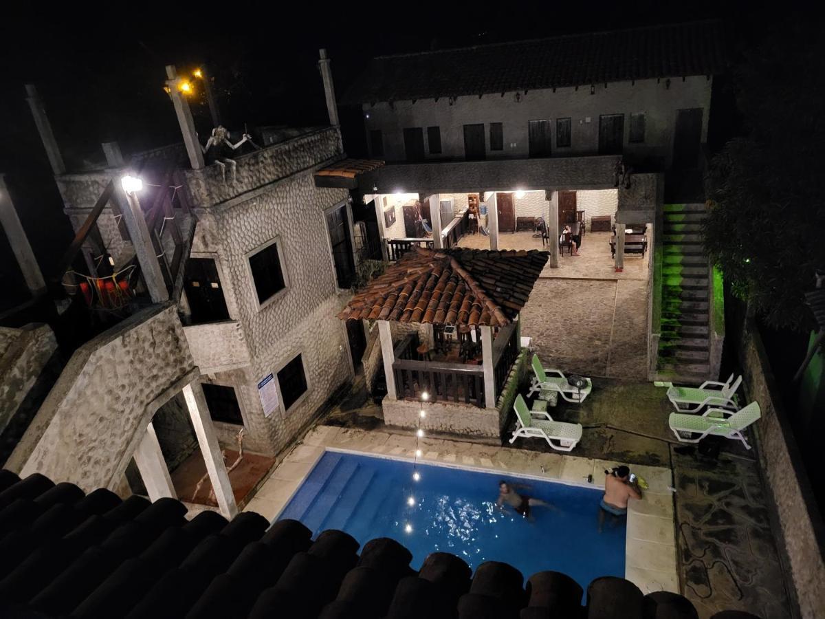 Hostal Casa De Las Gargolas Amapala Exterior photo