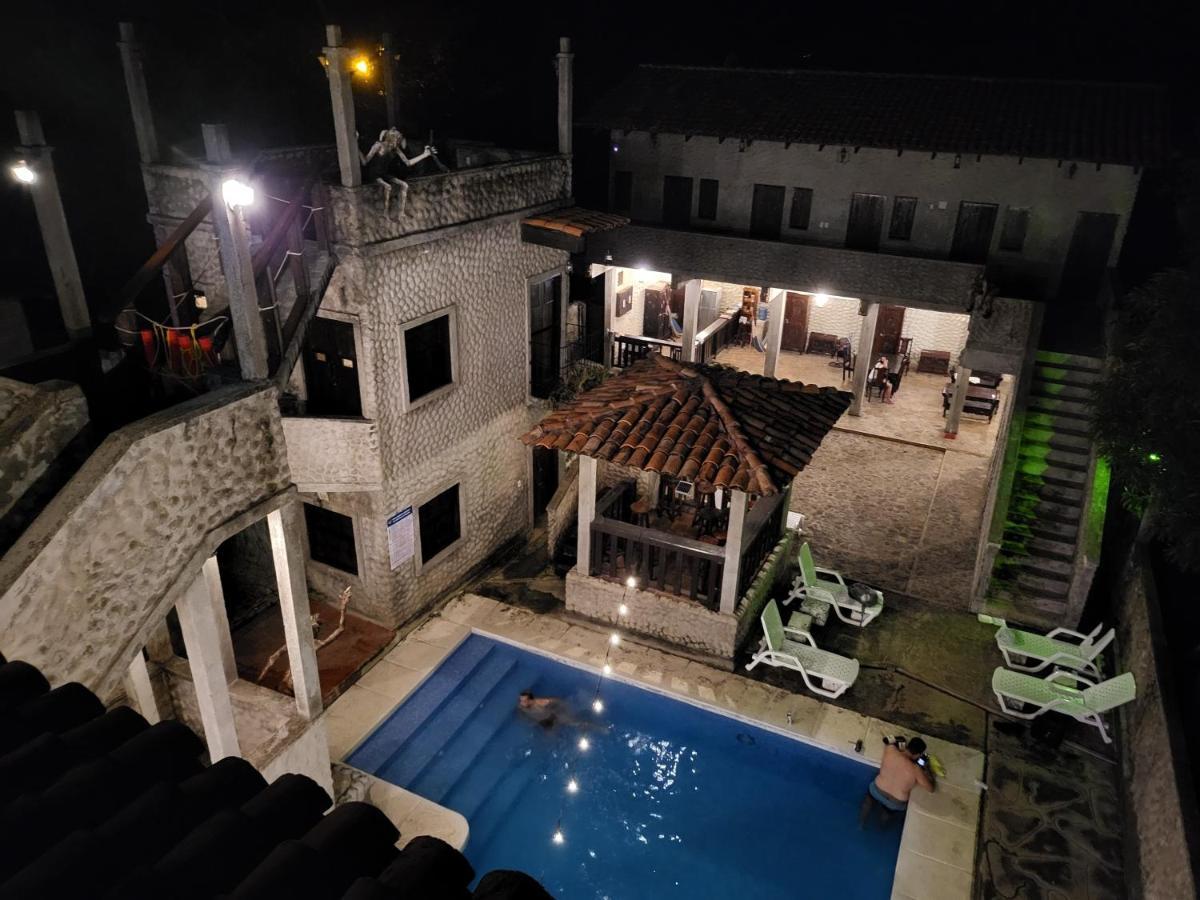Hostal Casa De Las Gargolas Amapala Exterior photo